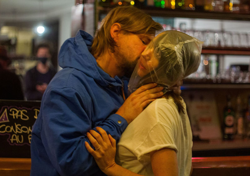 image vignette de l'événement Semaine Extra - Le baiser comme une première chute